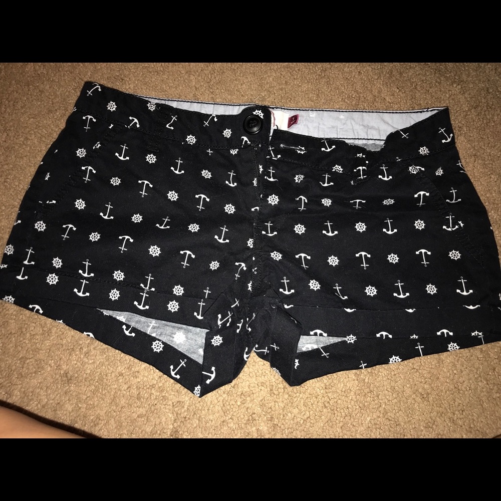 So Anchor shorts!